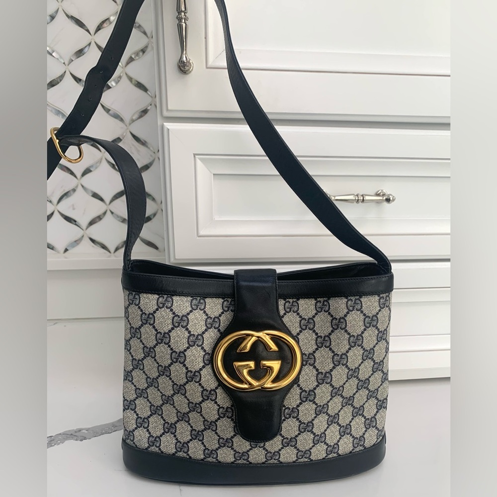 Authentic Gucci GG interlocking shoulder bag Ophidia canvas